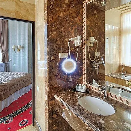 Hotel Atlas 4*