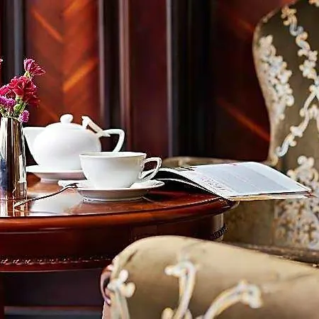 Atlas Hotel 4*